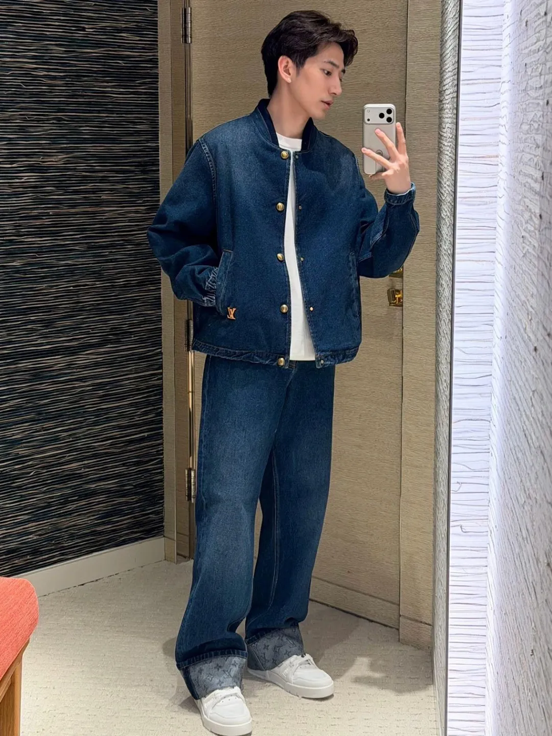 Louis Vuitton/Louis Vuitton cuffed presbyopic skateboard jeans